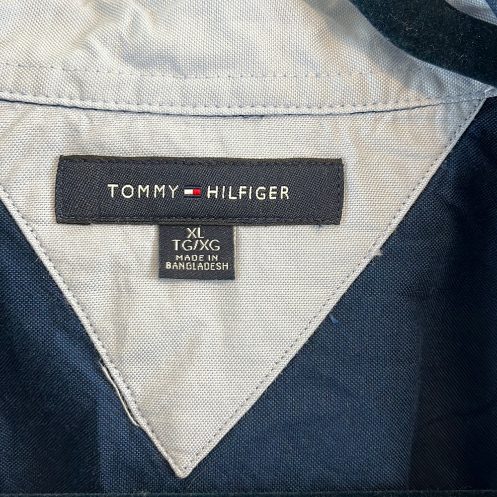 Gently used Tommy Hilfiger short sleeve dress shirt size extra large
